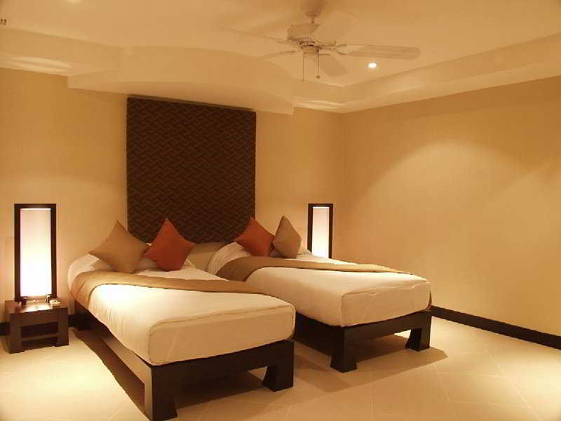 Aspasia Phuket Ката-Бич Экстерьер фото